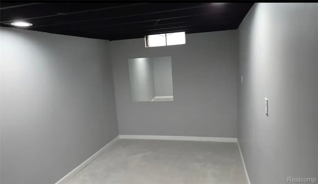 417 Shana Drive Canton Charter Township MI 48187