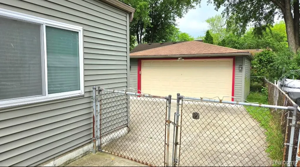 417 Shana Drive Canton Charter Township MI 48187