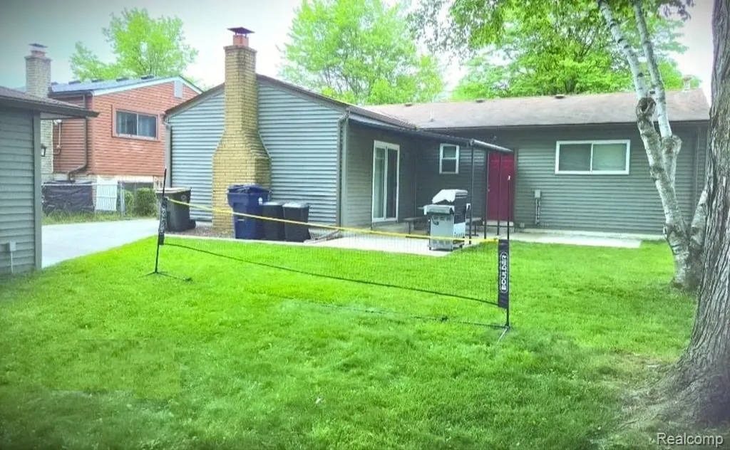 417 Shana Drive Canton Charter Township MI 48187