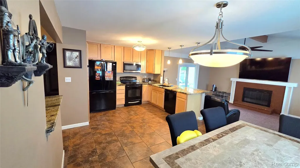 417 Shana Drive Canton Charter Township MI 48187