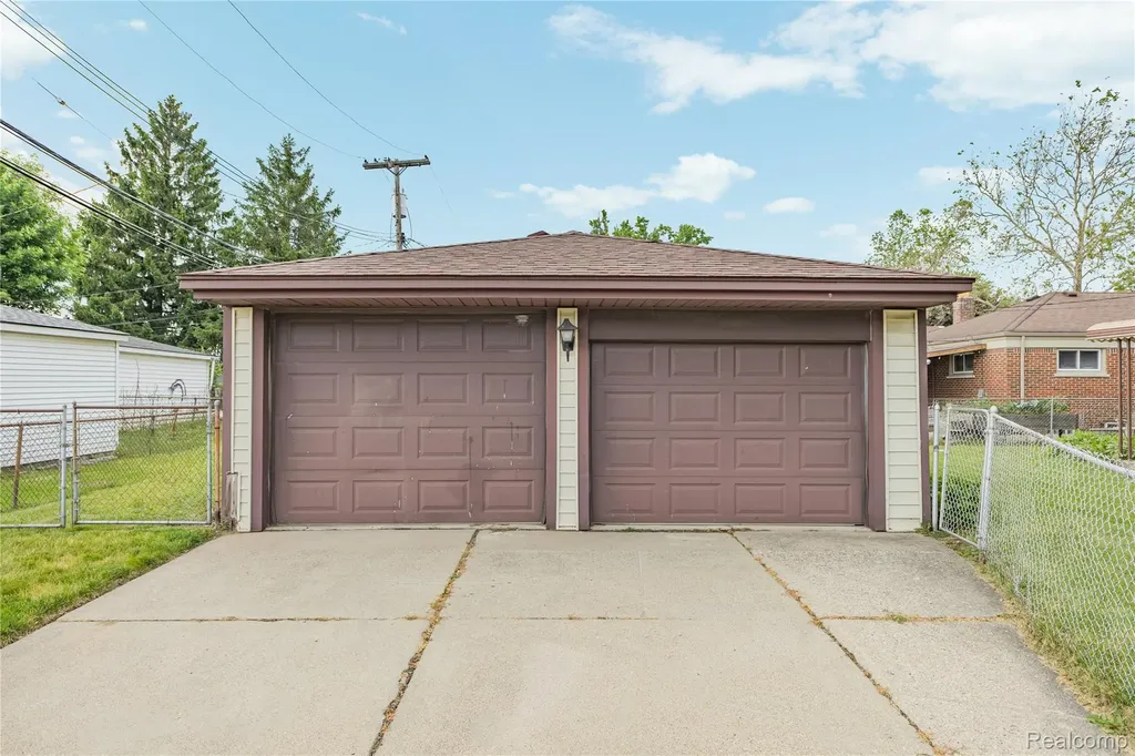 8758 Huron Street Taylor City MI 48180