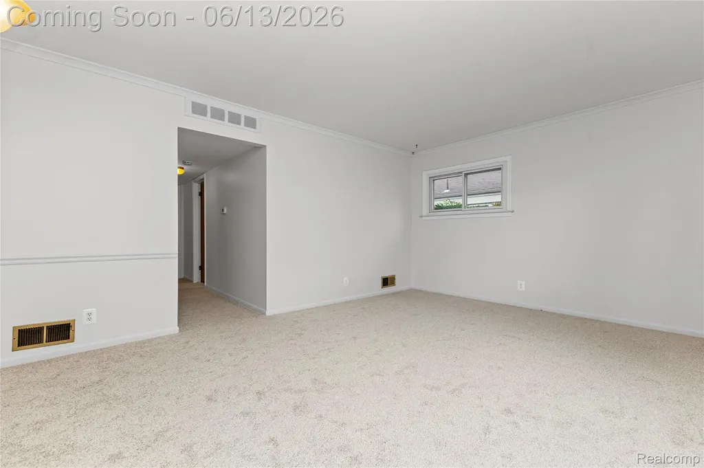 8758 Huron Street Taylor City MI 48180