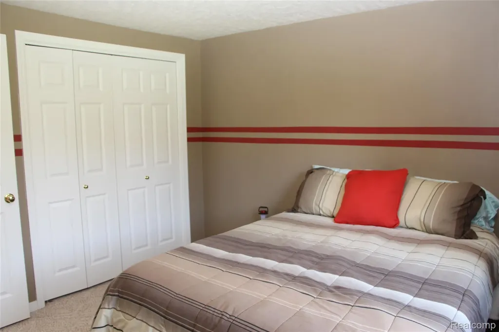 265 Interlaken Court Zeeland Charter Township MI 49464