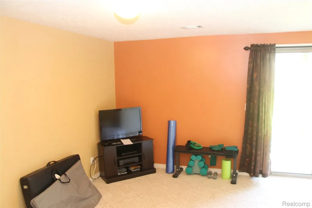 265 Interlaken Court Zeeland Charter Township MI 49464