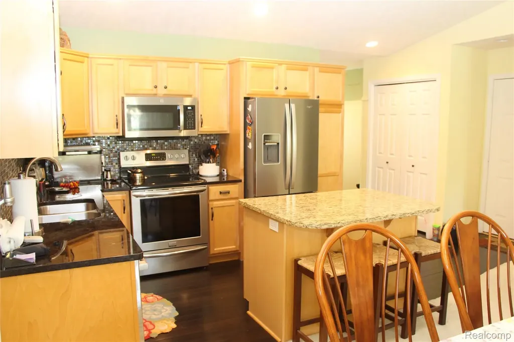 265 Interlaken Court Zeeland Charter Township MI 49464