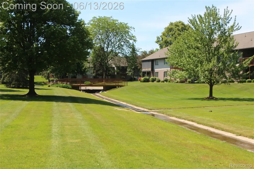 265 Interlaken Court Zeeland Charter Township MI 49464