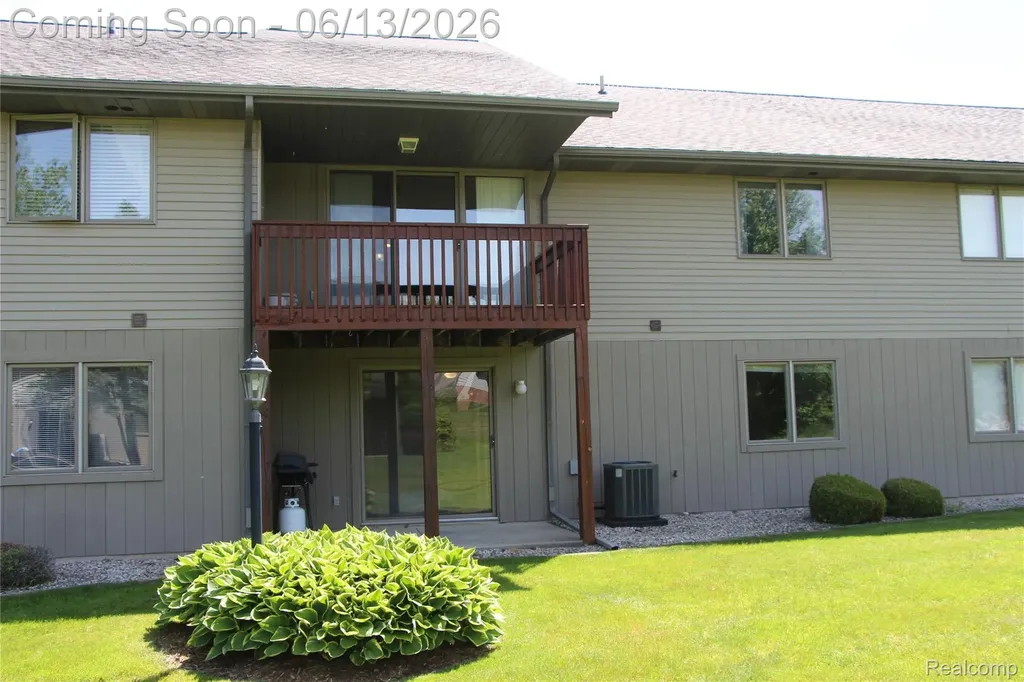 265 Interlaken Court Zeeland Charter Township MI 49464