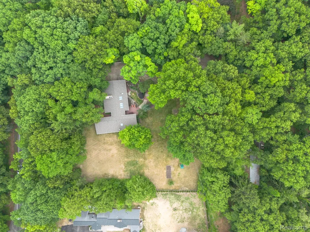 30795 Adair Court Franklin Village MI 48025
