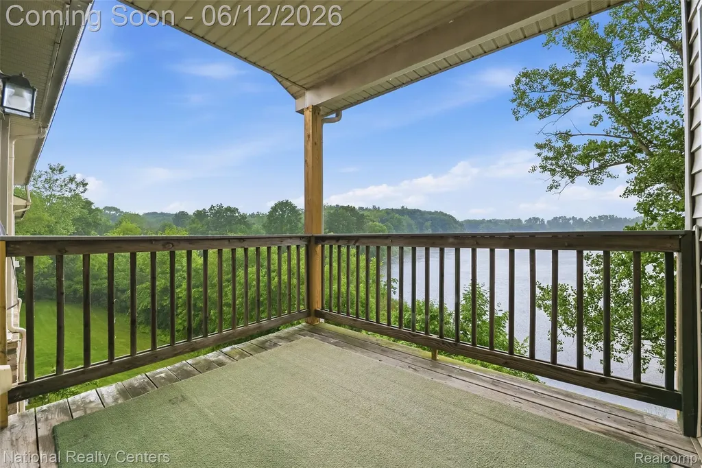 5905 High Pointe Court Brighton Township MI 48116