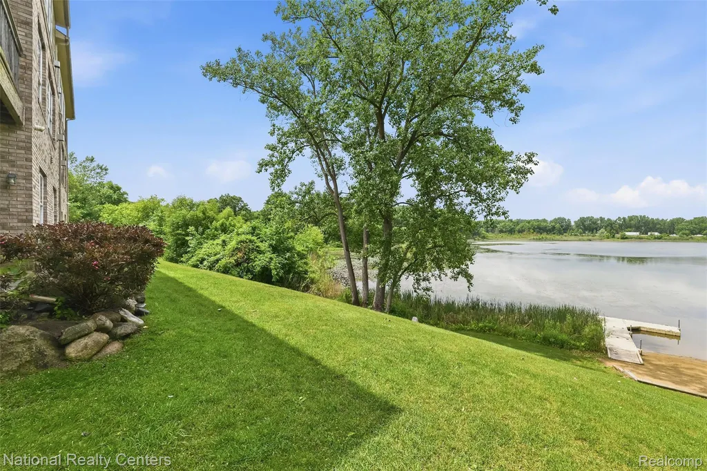 5905 High Pointe Court Brighton Township MI 48116