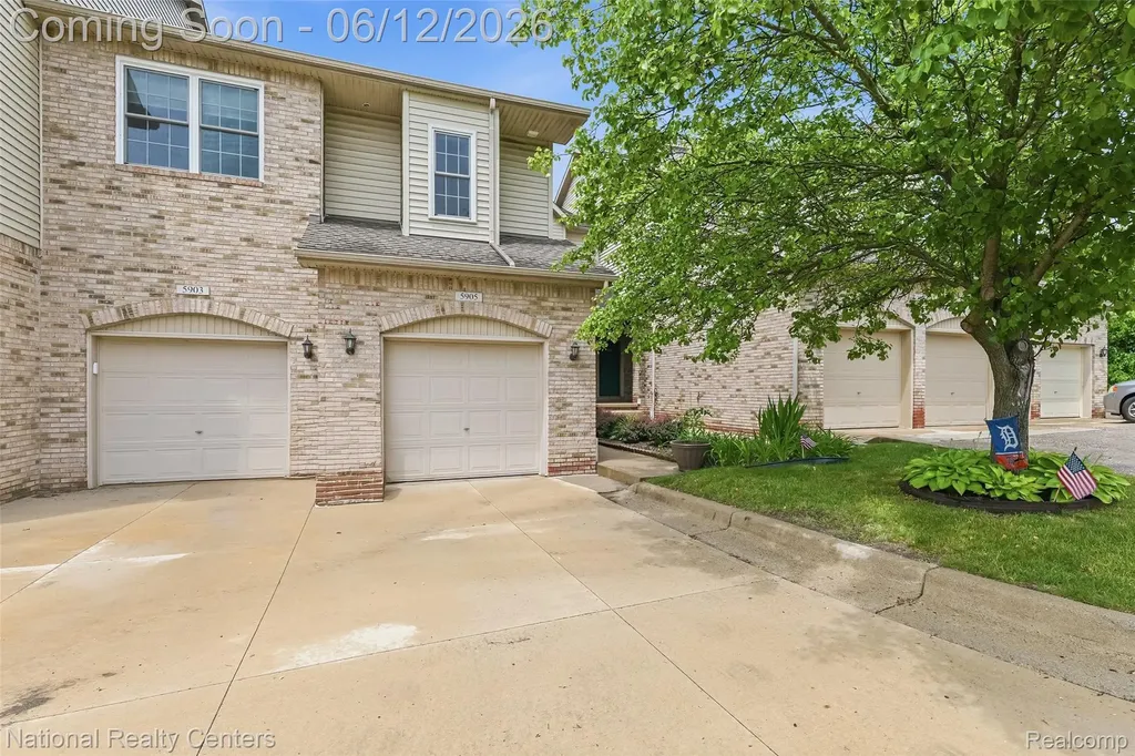 5905 High Pointe Court Brighton Township MI 48116