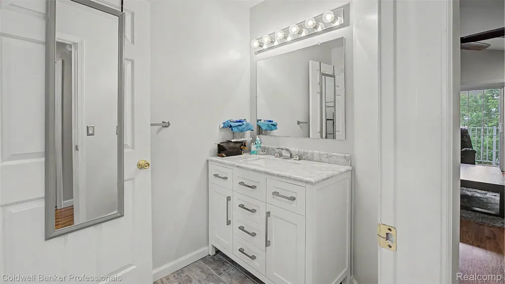54762 Monarch Drive Shelby Charter Township MI 48316