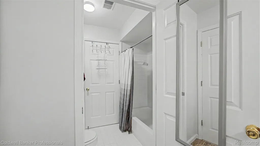 54762 Monarch Drive Shelby Charter Township MI 48316