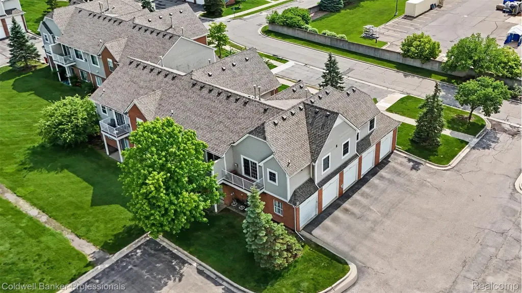 54762 Monarch Drive Shelby Charter Township MI 48316