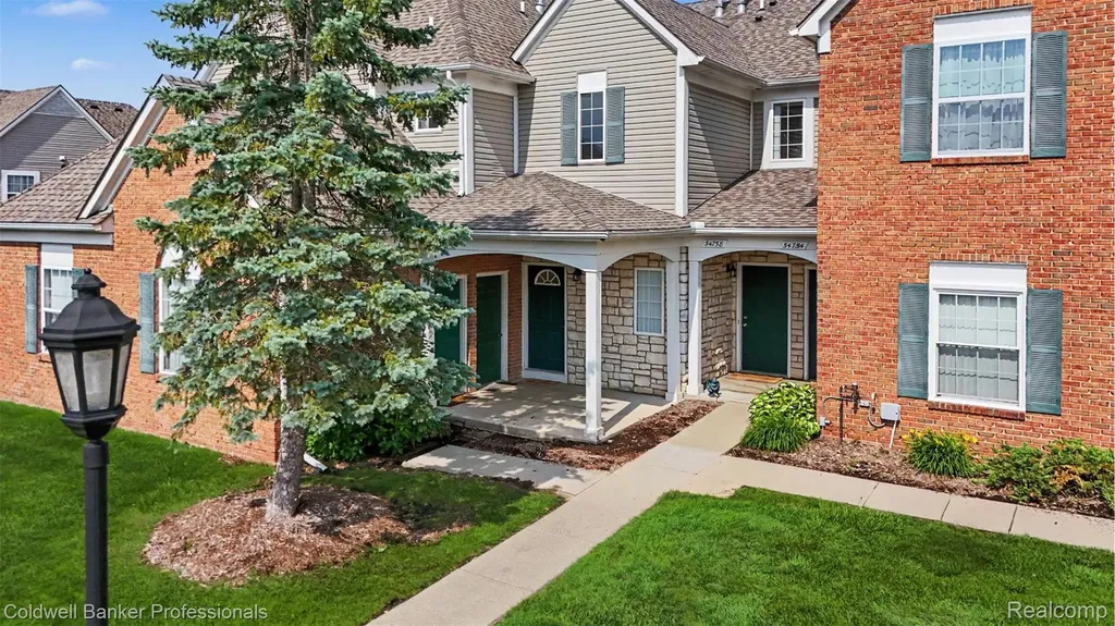 54762 Monarch Drive Shelby Charter Township MI 48316