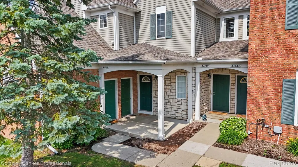 54762 Monarch Drive Shelby Charter Township MI 48316
