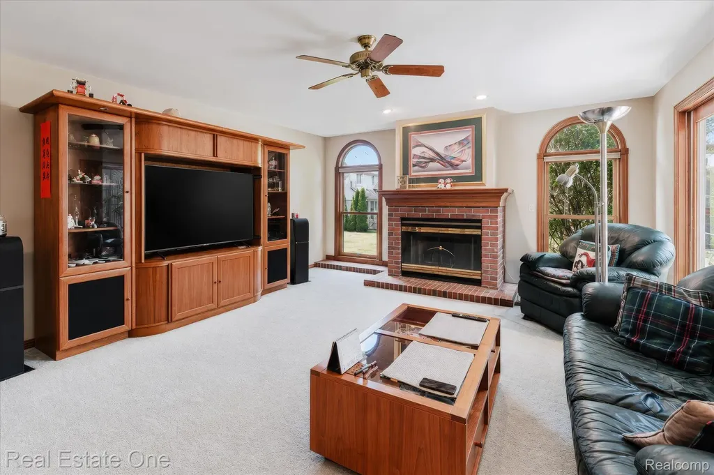 3596 Aynsley Drive Rochester Hills City MI 48306