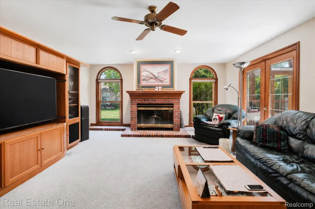 3596 Aynsley Drive Rochester Hills City MI 48306