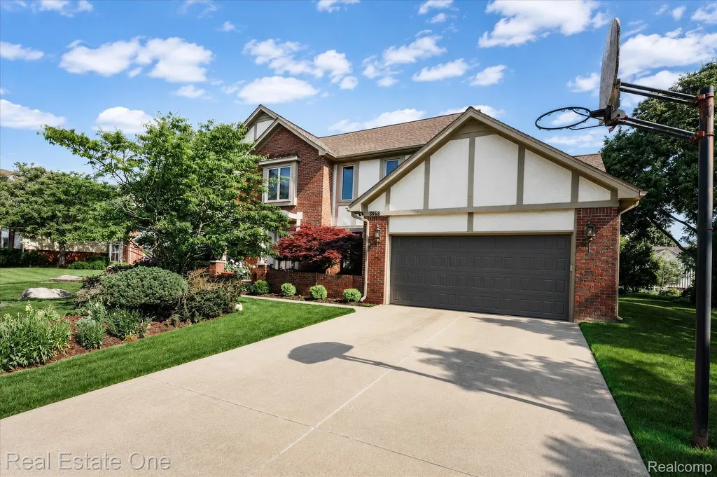 3596 Aynsley Drive Rochester Hills City MI 48306