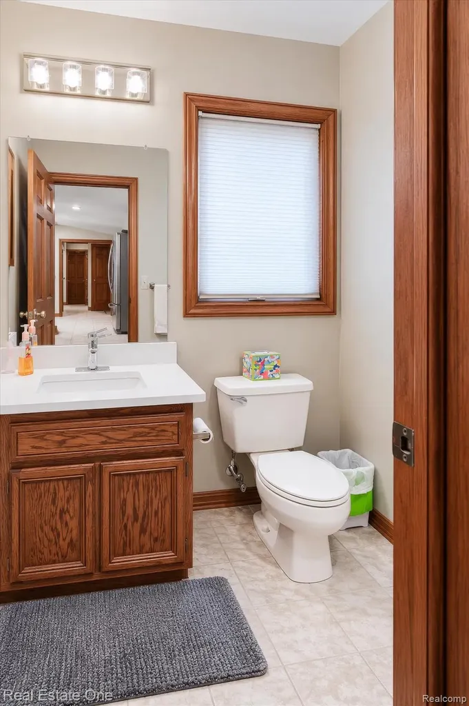 3596 Aynsley Drive Rochester Hills City MI 48306