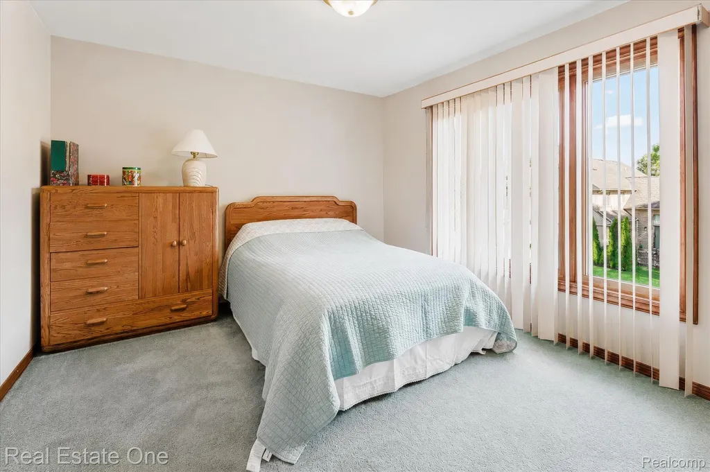 3596 Aynsley Drive Rochester Hills City MI 48306