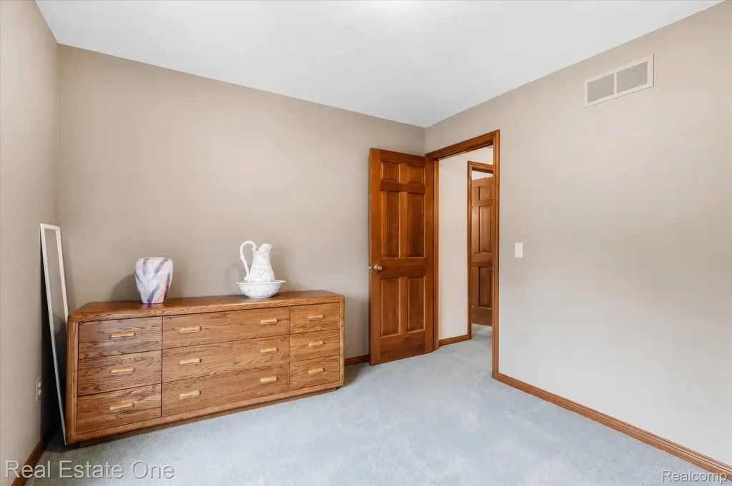 3596 Aynsley Drive Rochester Hills City MI 48306
