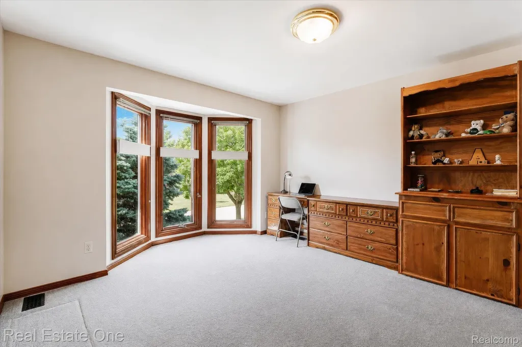 3596 Aynsley Drive Rochester Hills City MI 48306