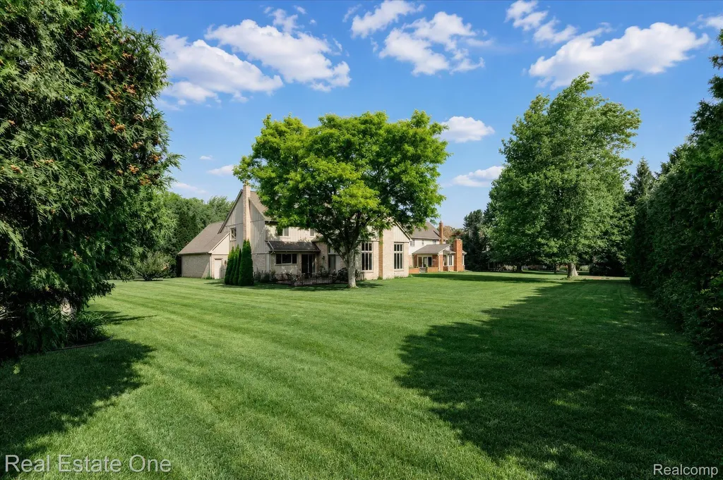 3596 Aynsley Drive Rochester Hills City MI 48306