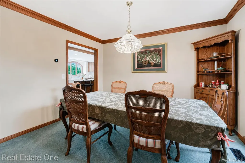 3596 Aynsley Drive Rochester Hills City MI 48306