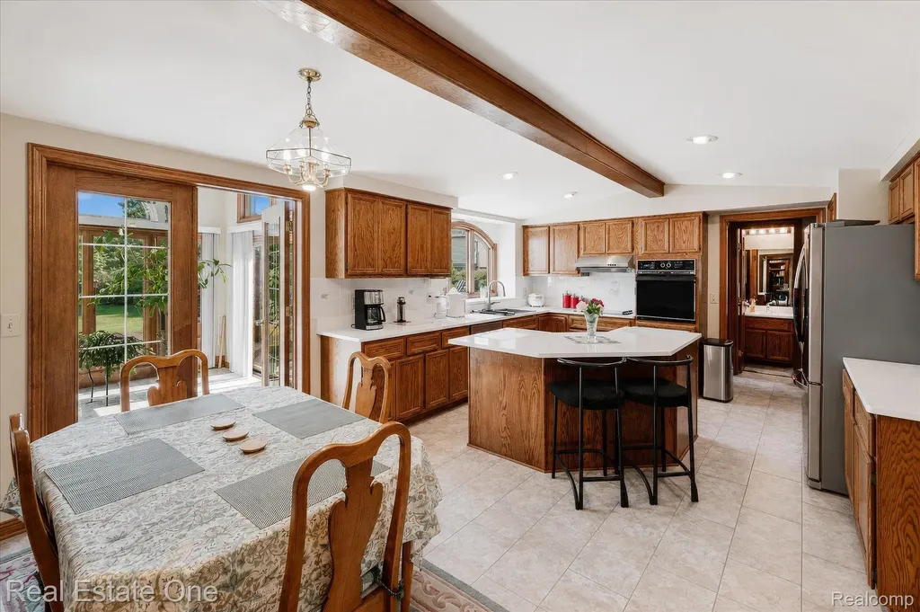 3596 Aynsley Drive Rochester Hills City MI 48306