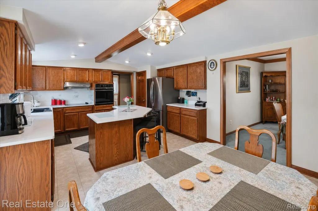 3596 Aynsley Drive Rochester Hills City MI 48306