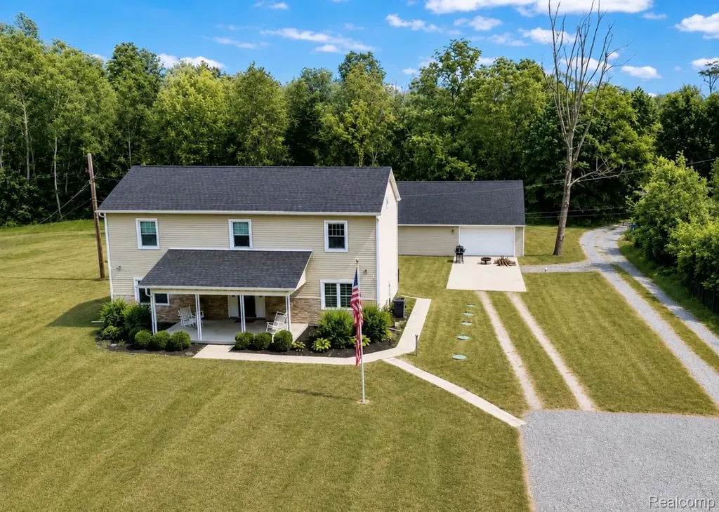 6537 Pardee Road Taylor City MI 48180