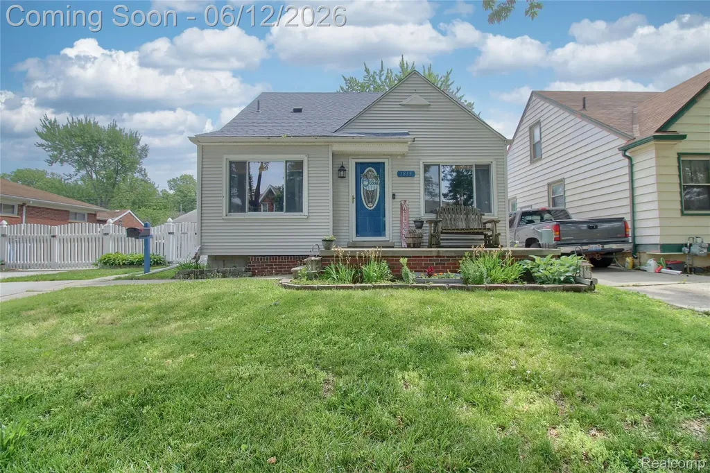 1813 Buckingham Avenue Lincoln Park City MI 48146