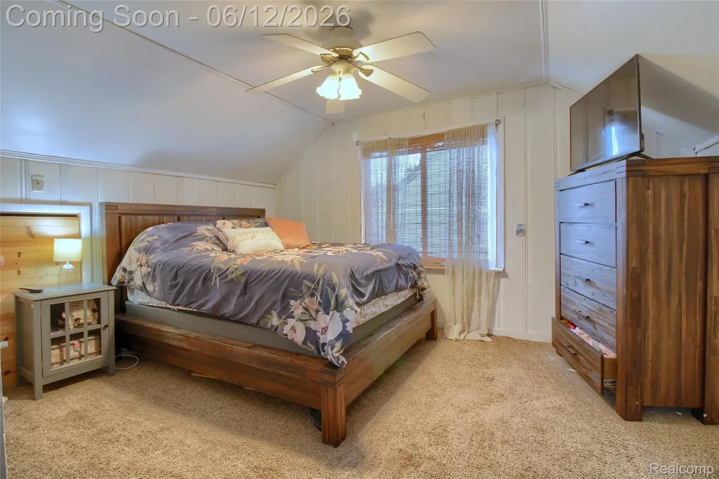 1813 Buckingham Avenue Lincoln Park City MI 48146