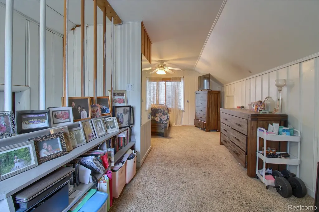 1813 Buckingham Avenue Lincoln Park City MI 48146