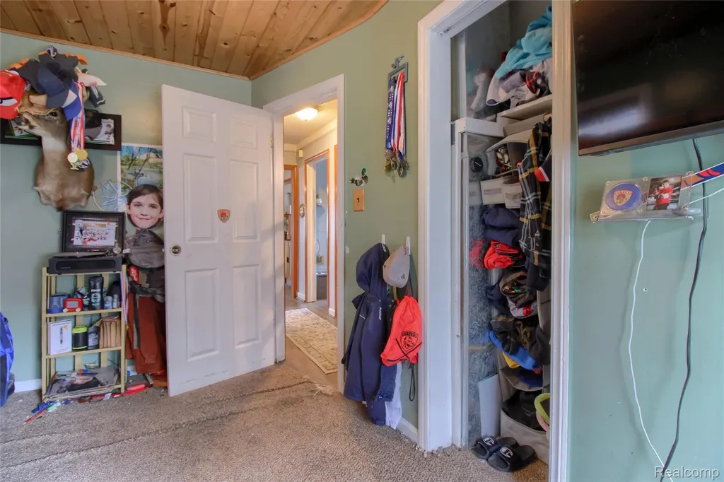 1813 Buckingham Avenue Lincoln Park City MI 48146