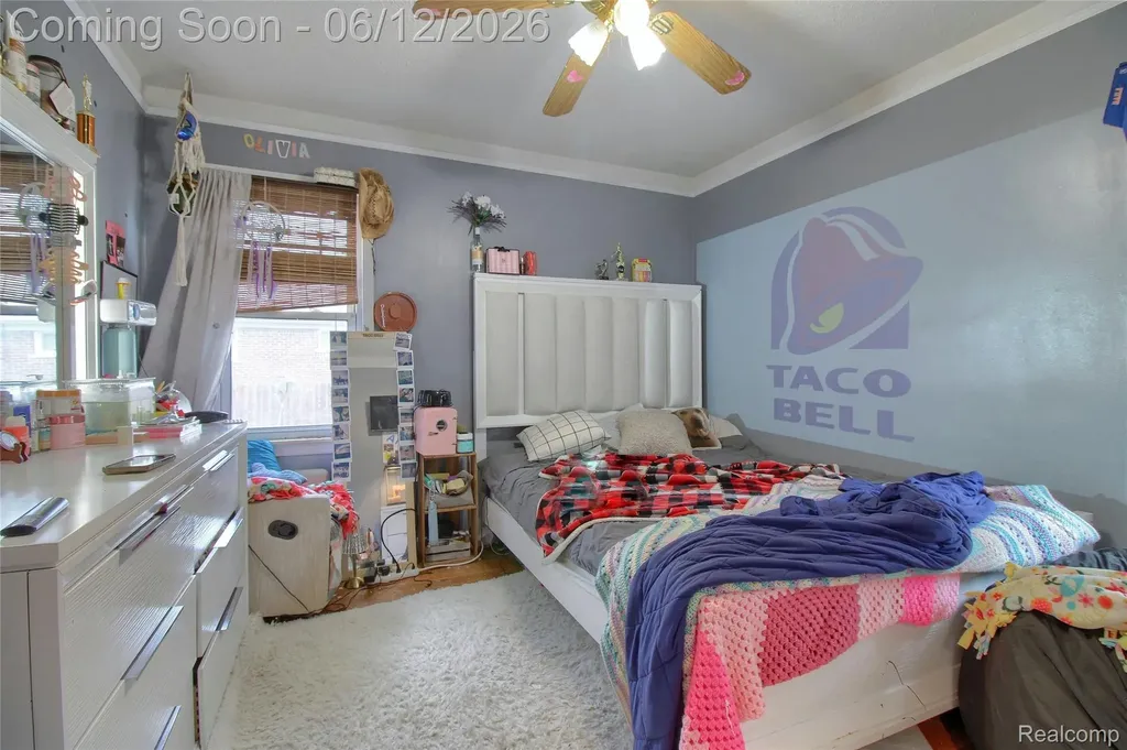 1813 Buckingham Avenue Lincoln Park City MI 48146