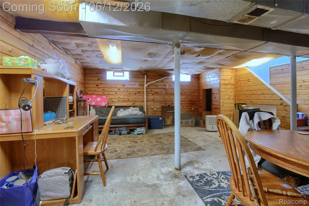 1813 Buckingham Avenue Lincoln Park City MI 48146