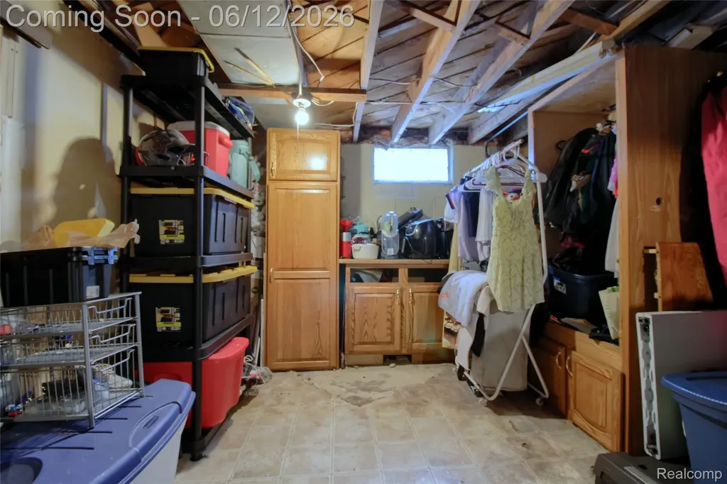 1813 Buckingham Avenue Lincoln Park City MI 48146