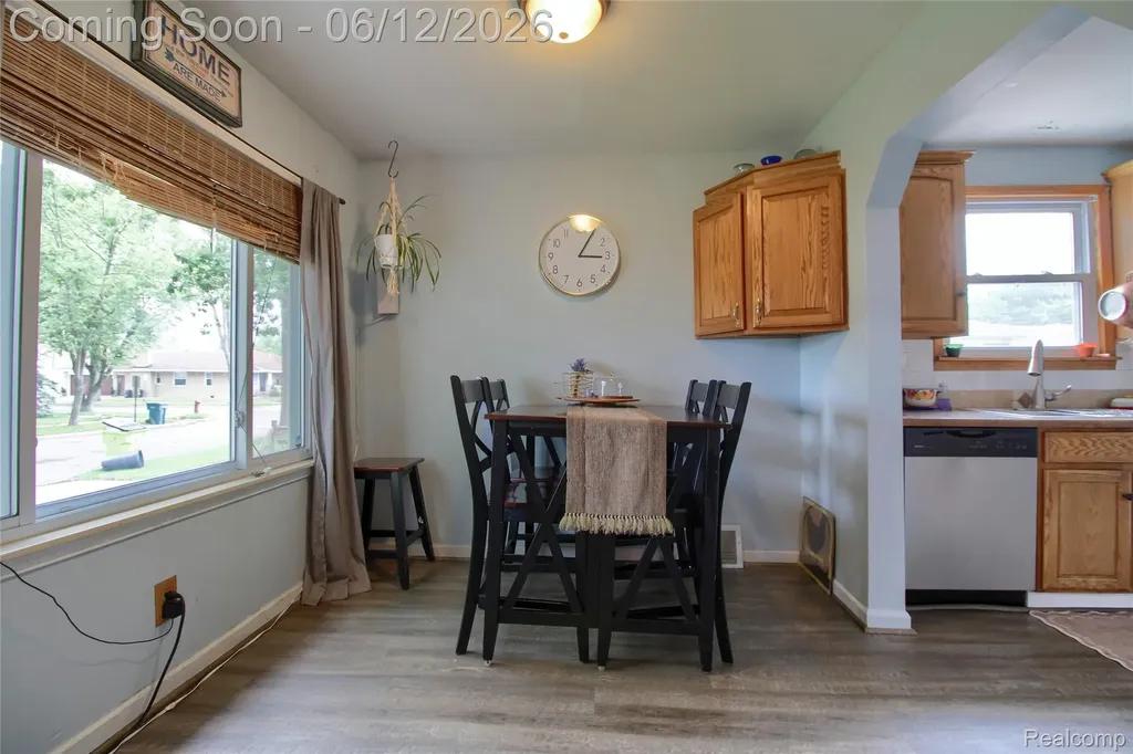 1813 Buckingham Avenue Lincoln Park City MI 48146