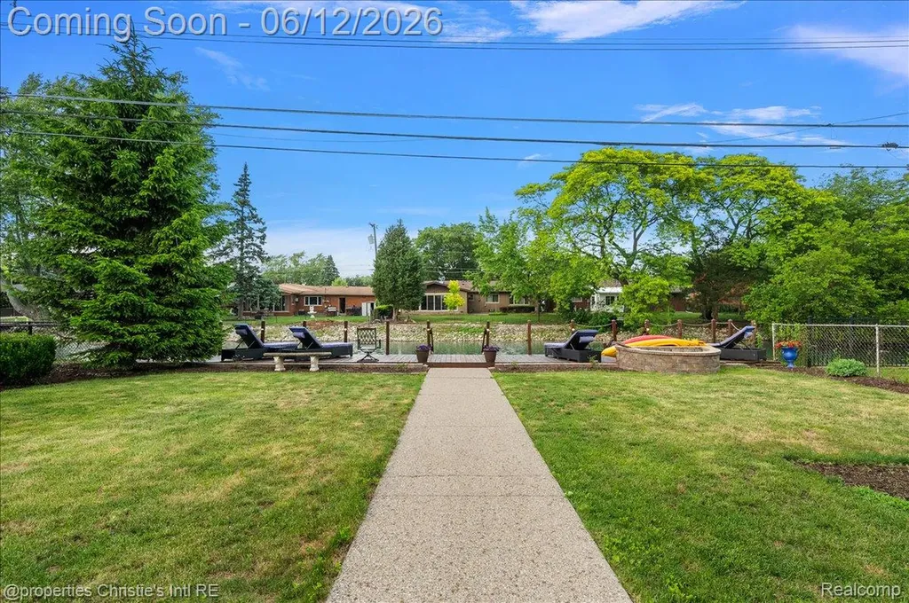 23237 Robert John Street St. Clair Shores City MI 48080
