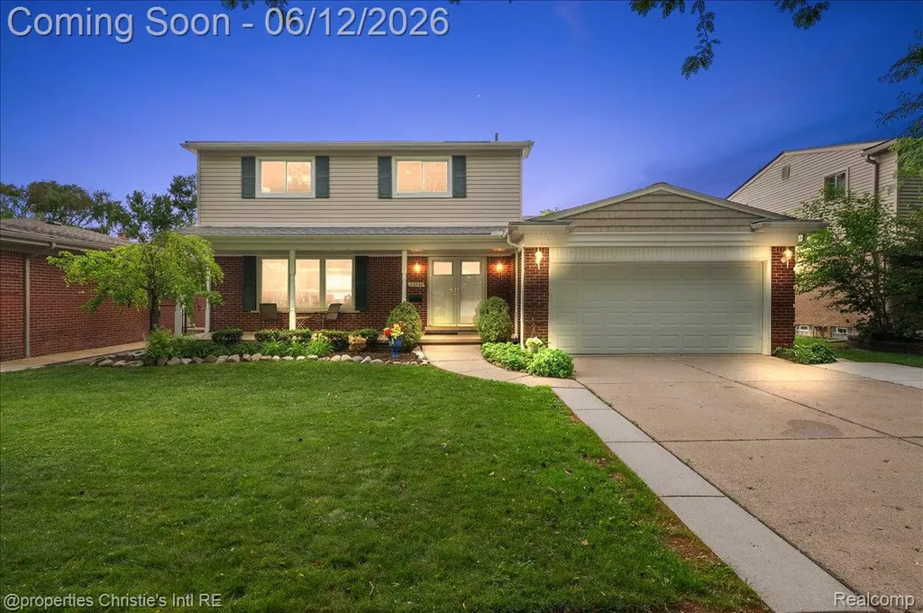 23237 Robert John Street St. Clair Shores City MI 48080