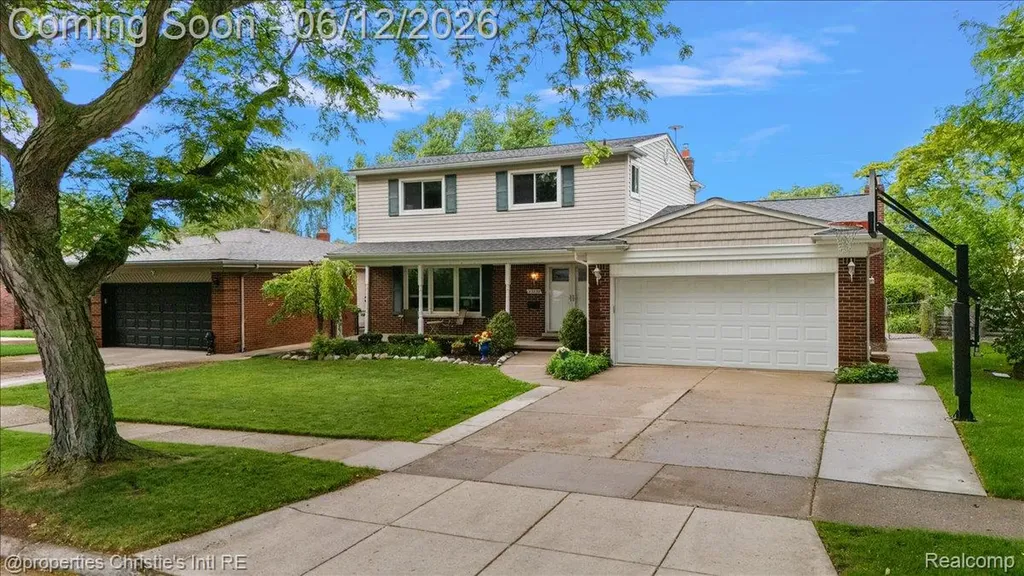 23237 Robert John Street St. Clair Shores City MI 48080