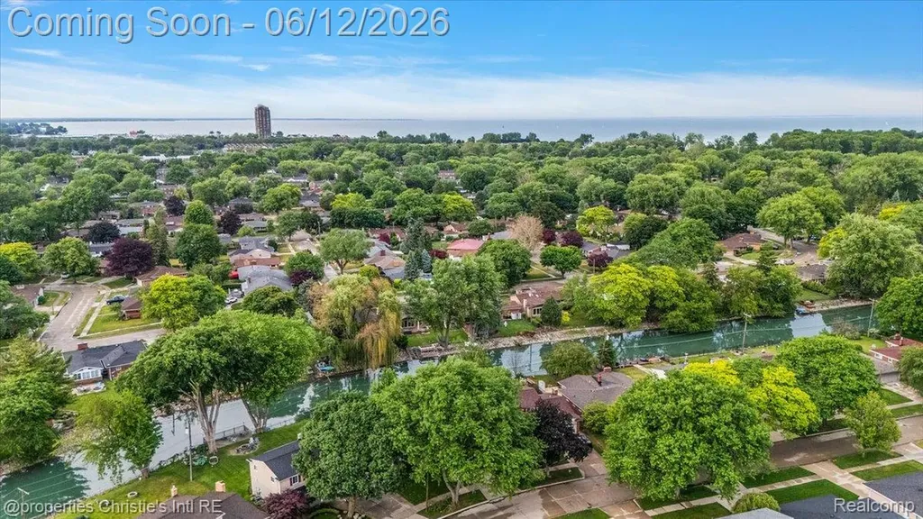23237 Robert John Street St. Clair Shores City MI 48080
