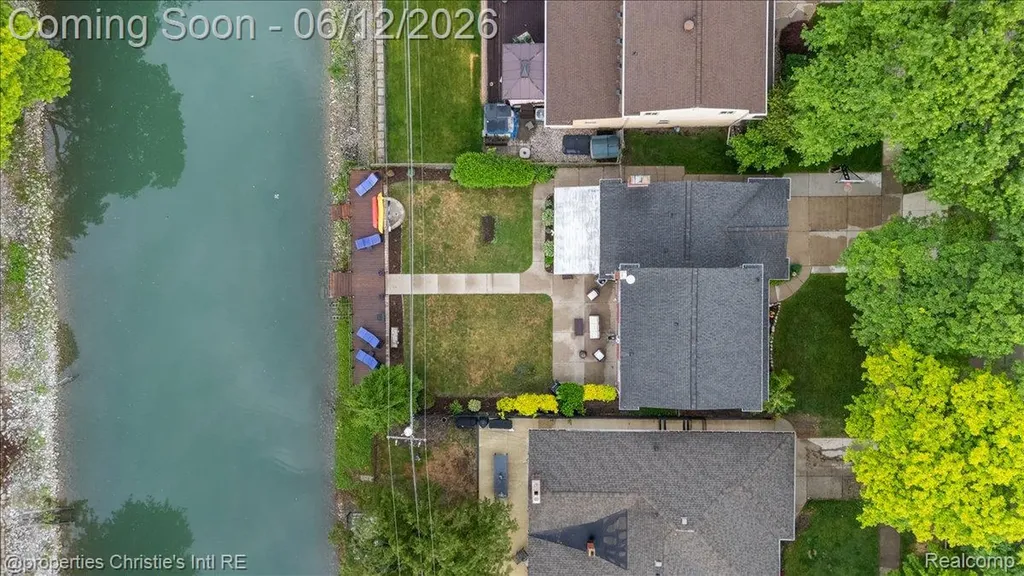 23237 Robert John Street St. Clair Shores City MI 48080