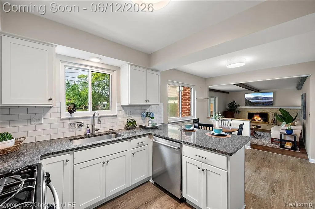 23237 Robert John Street St. Clair Shores City MI 48080
