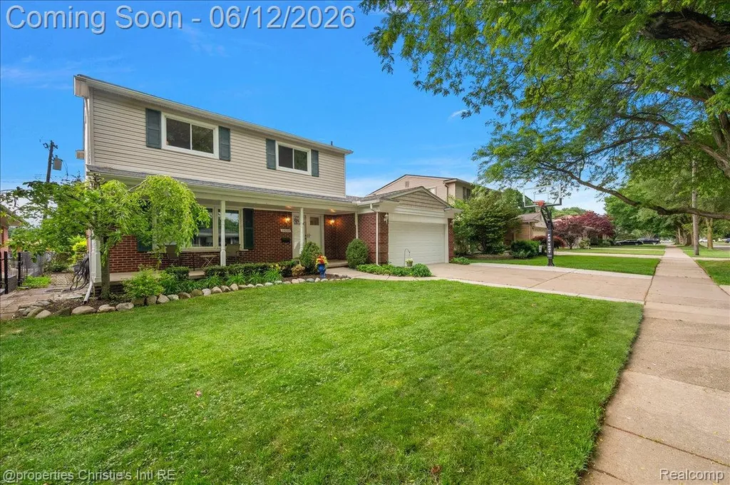 23237 Robert John Street St. Clair Shores City MI 48080