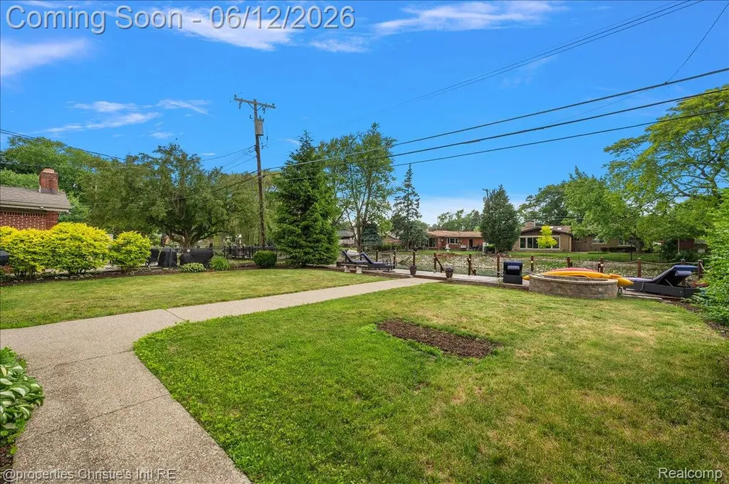 23237 Robert John Street St. Clair Shores City MI 48080