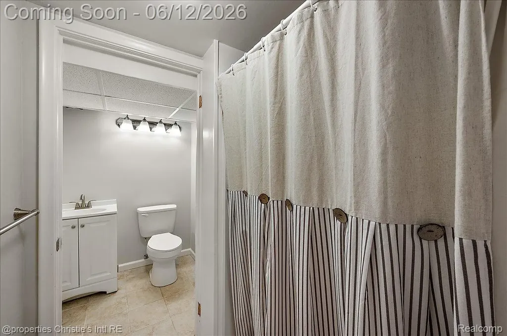 23237 Robert John Street St. Clair Shores City MI 48080