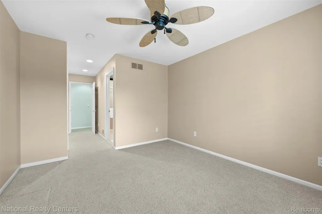 49455 N Glacier Avenue Northville Township MI 48168